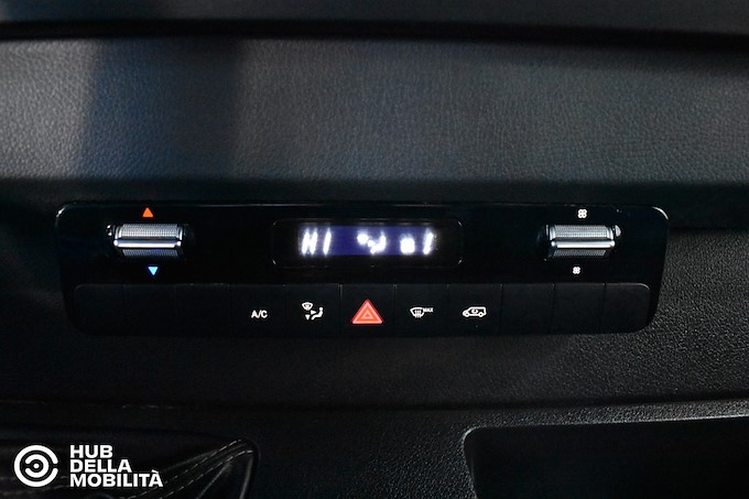 MERCEDES-BENZ Sprinter F39/33 311 CDI FWD TA Furgone